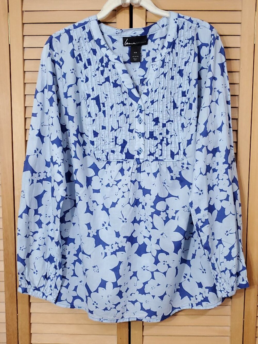 Lane Bryant Blue Floral Print Pintuck Blouse 14/16